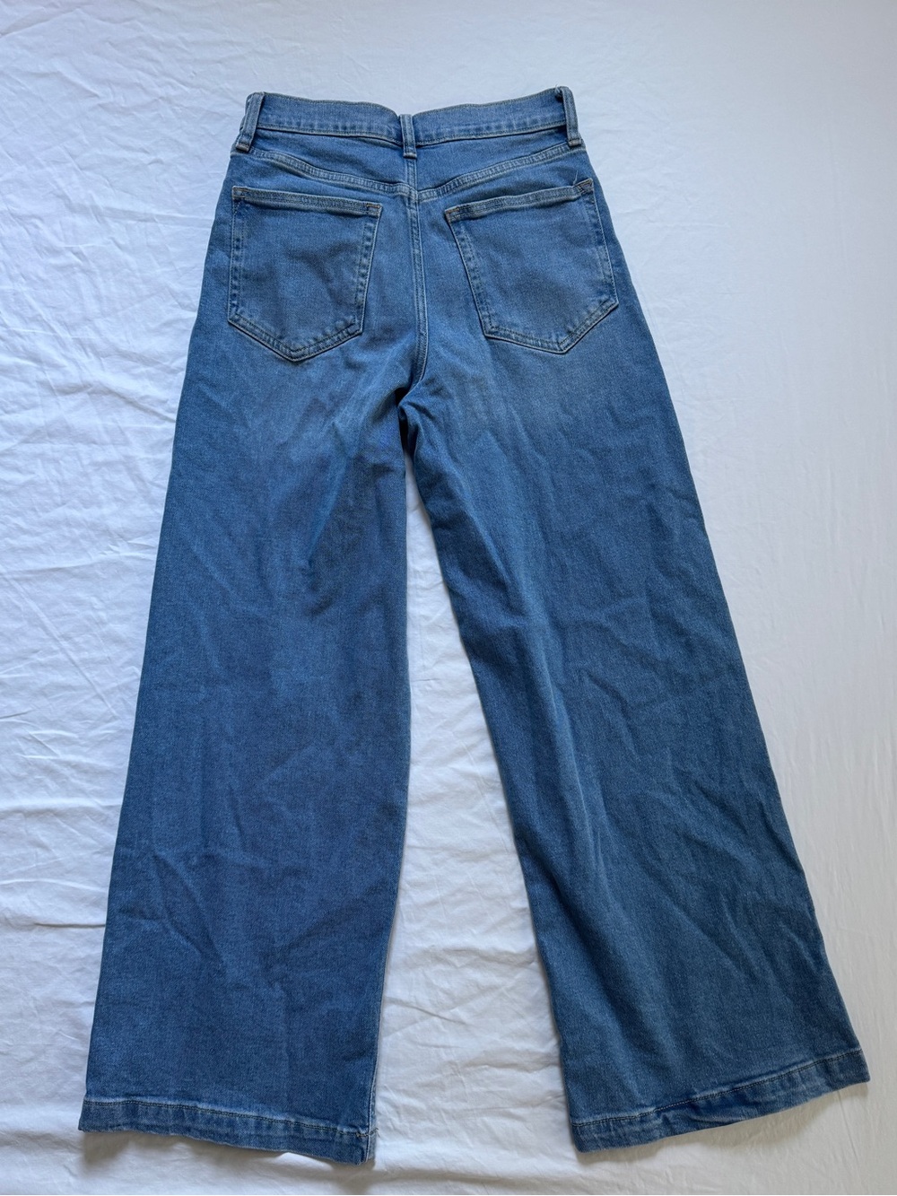 Gap Women’s High Rise Stride Ankle Jeans, size 26L, medium wash - Picture 10 of 16